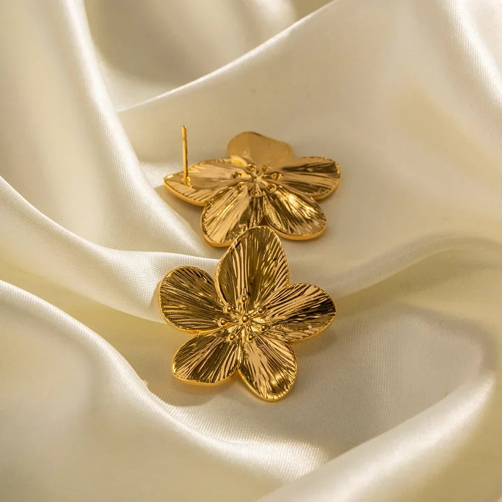 Flora Gold Flower Earrings – Stainless Steel Statement Studs - Maison Quin